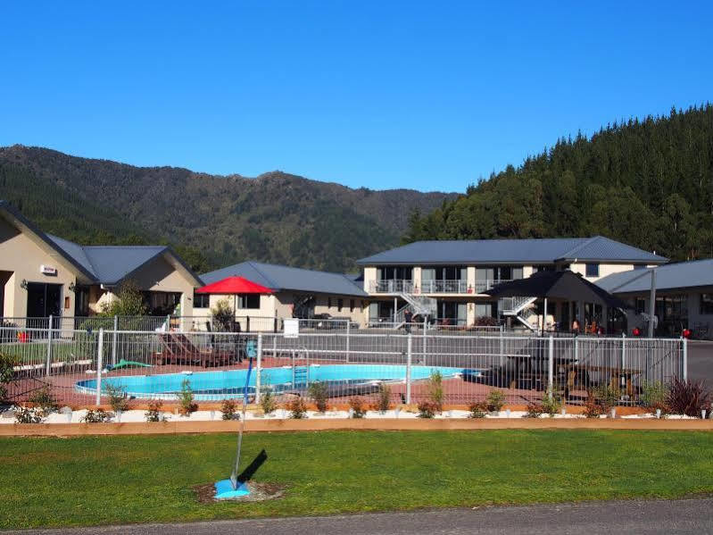 Linkwater Motel And Backpackers 외부 사진